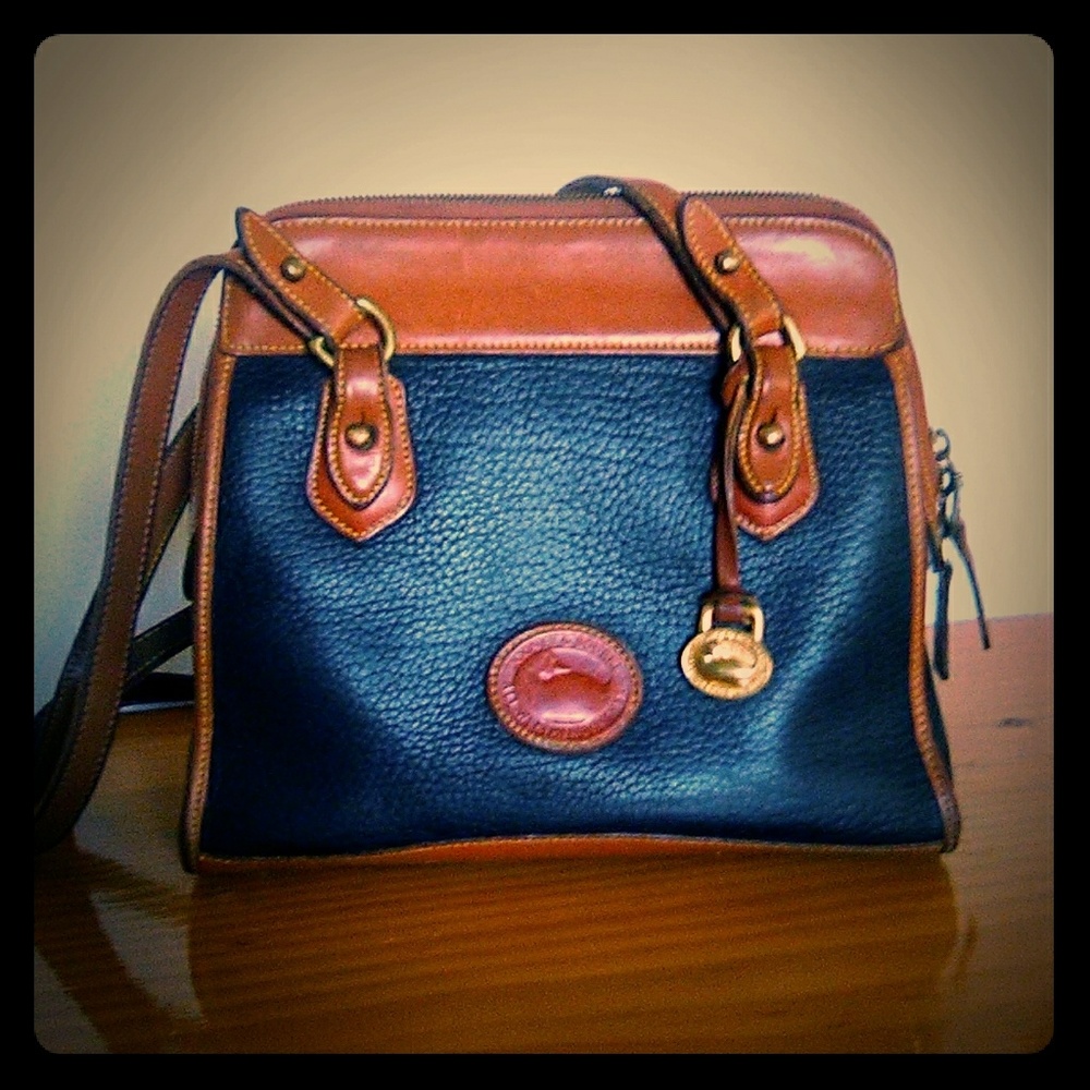 Vintage Dooney & Bourke Bag.